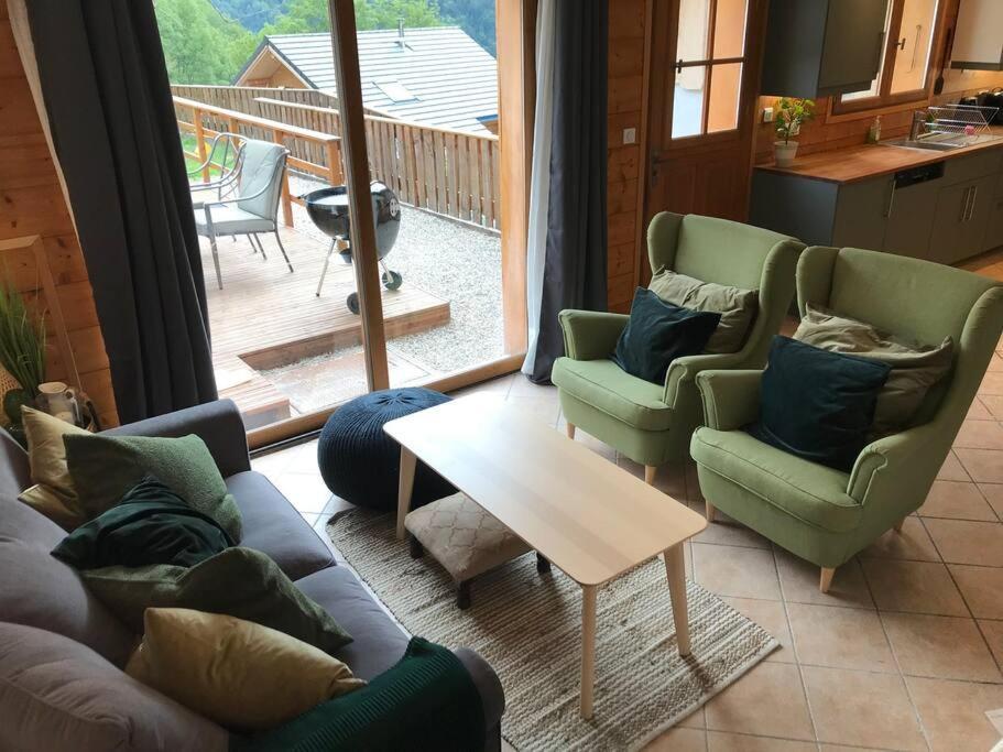Allemond - Restful 2 Bed Apartment For Ski, Cycle & Family Екстериор снимка